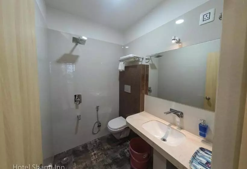 هتل Shanti Inn