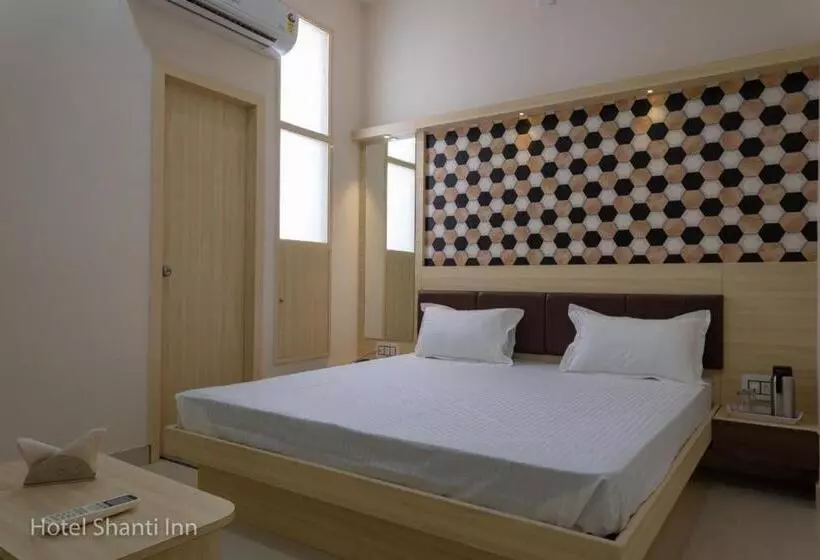 هتل Shanti Inn