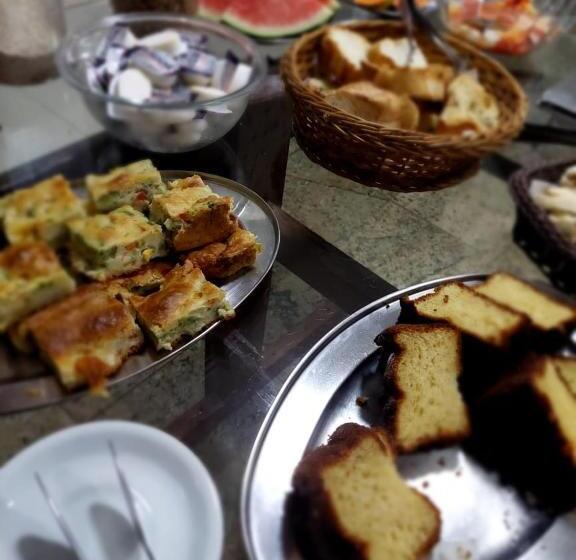 Londres Royal Hotel   Cama De Alvenaria