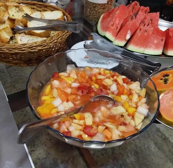 Londres Royal Hotel   Cama De Alvenaria