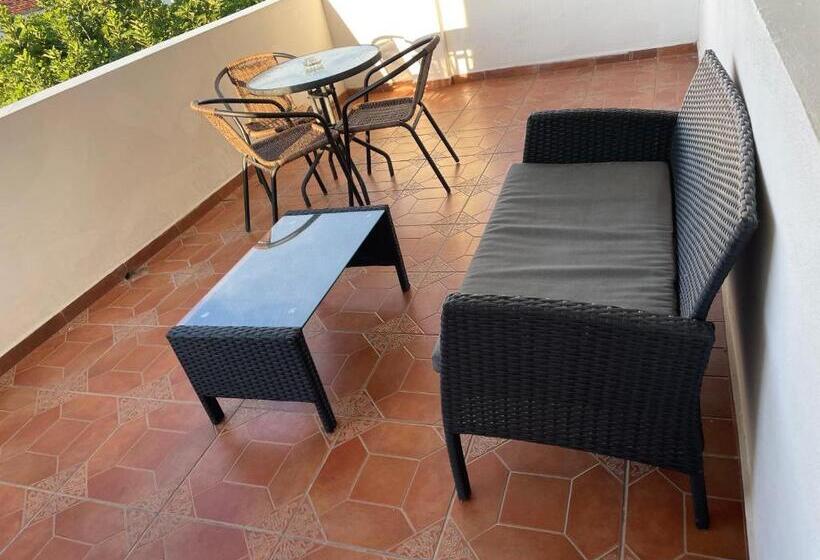 پانسیون Apartments Dibra