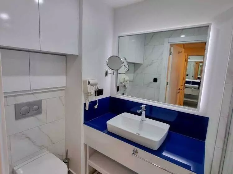 تختخواب و صبحانه Orbi Residence