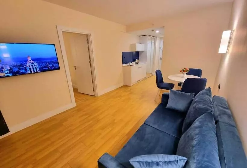 تختخواب و صبحانه Orbi Residence