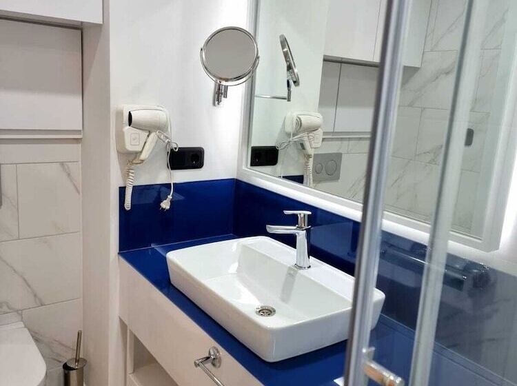 تختخواب و صبحانه Orbi Residence