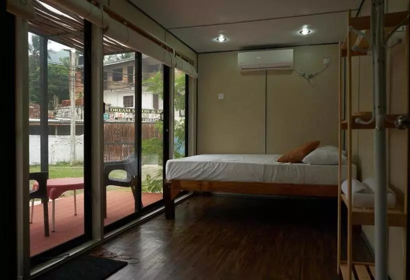 ベッドアンドブレックファースト Ma Villa Unawatuna