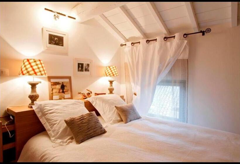 Bed and Breakfast Maison De La Bourgade