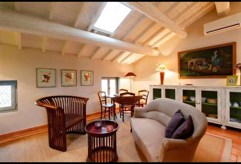 Bed and Breakfast Maison De La Bourgade