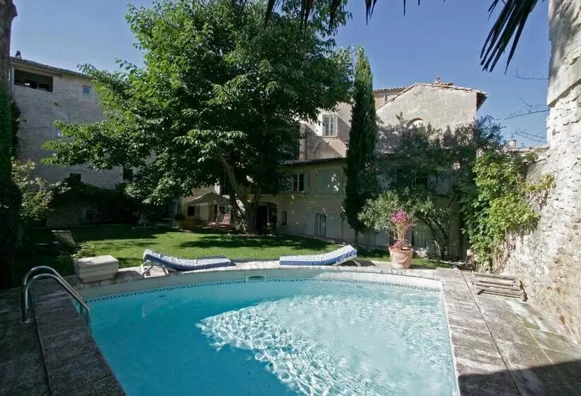 Aamiaismajoitus (B&B) Maison De La Bourgade