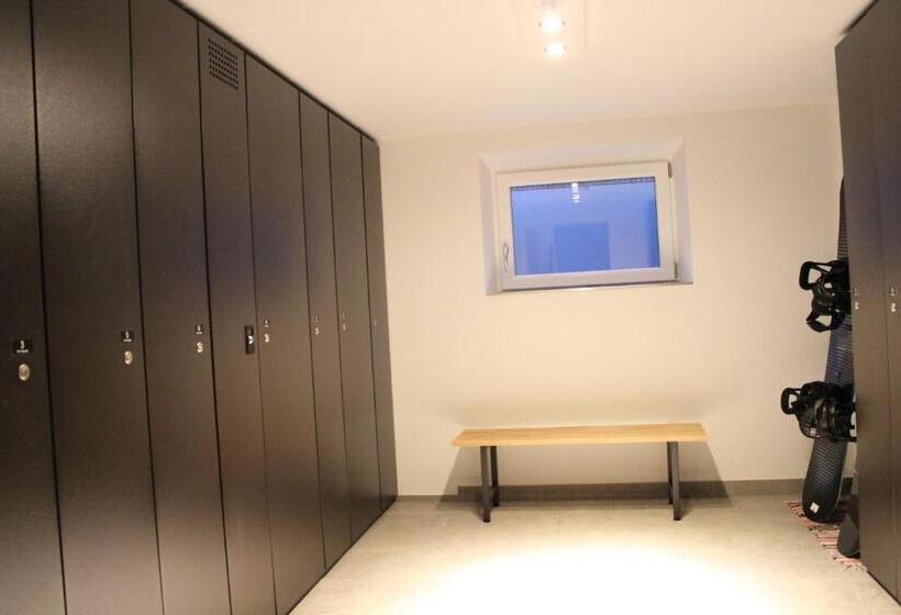 مبيت وإفطار Pension Michael