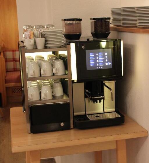 مبيت وإفطار Pension Michael