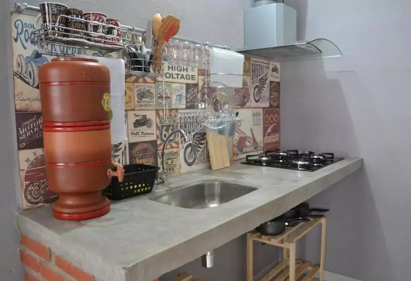 تختخواب و صبحانه Studio House Loft