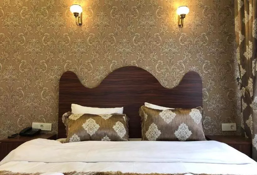 Capricorn By Otantik Suites