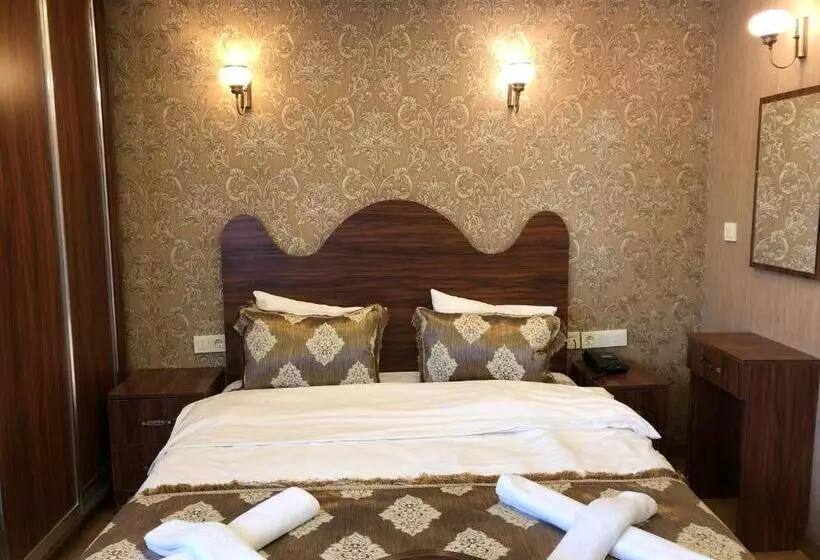 Capricorn By Otantik Suites