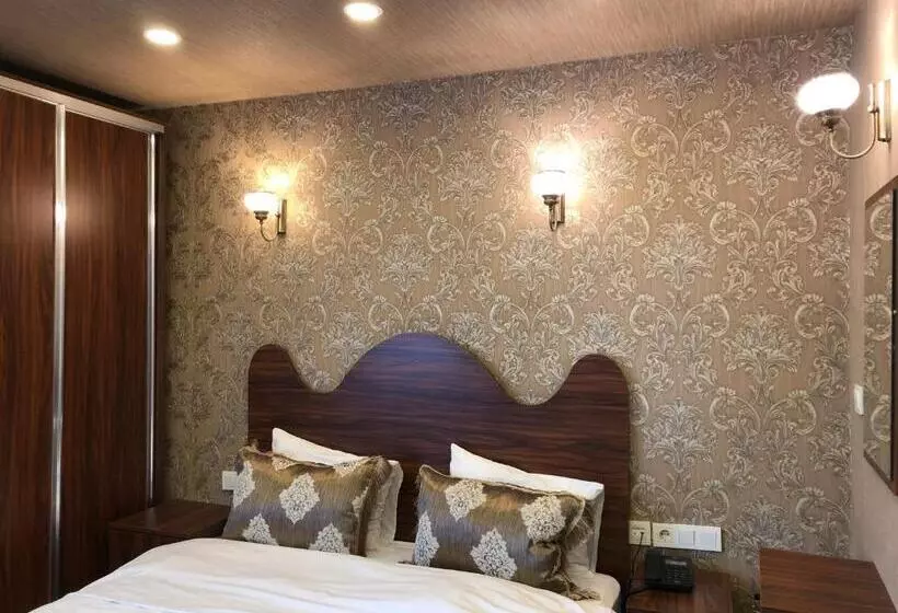 Capricorn By Otantik Suites