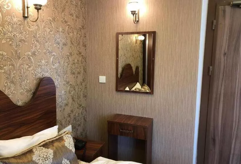 Capricorn By Otantik Suites