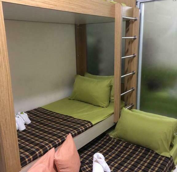 Stays At Green Residences 1 Bedroom With Complimentary Breakfast For 2