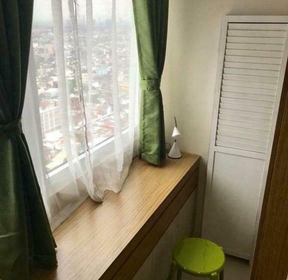 Stays At Green Residences 1 Bedroom With Complimentary Breakfast For 2