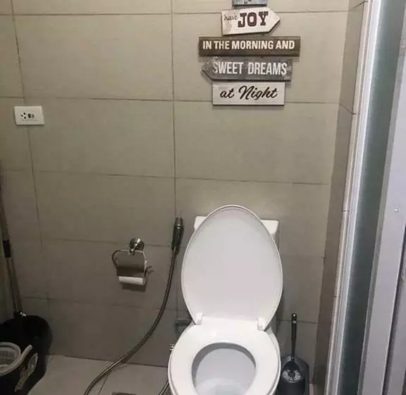 Stays At Green Residences 1 Bedroom With Complimentary Breakfast For 2