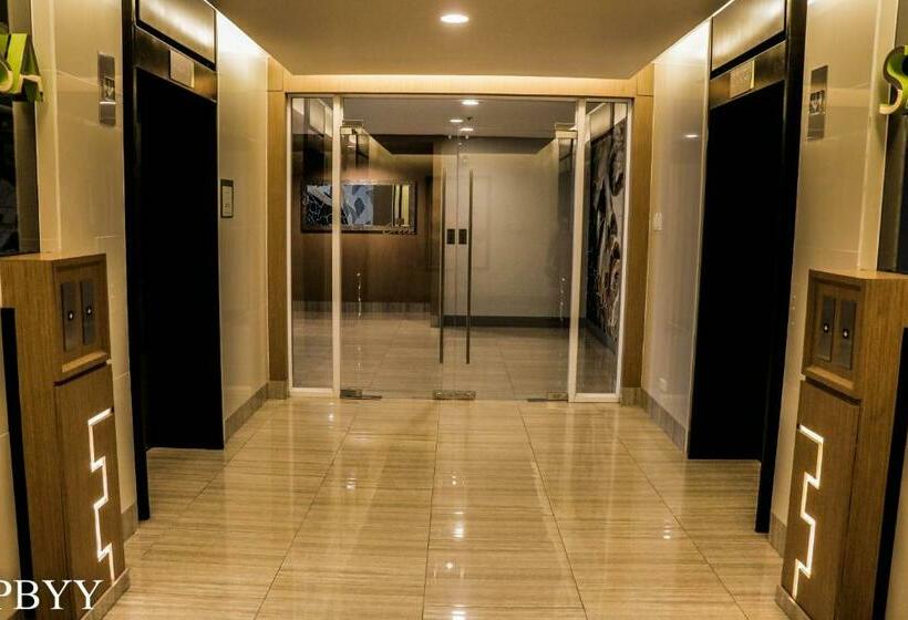 Stays At Green Residences 1 Bedroom With Complimentary Breakfast For 2