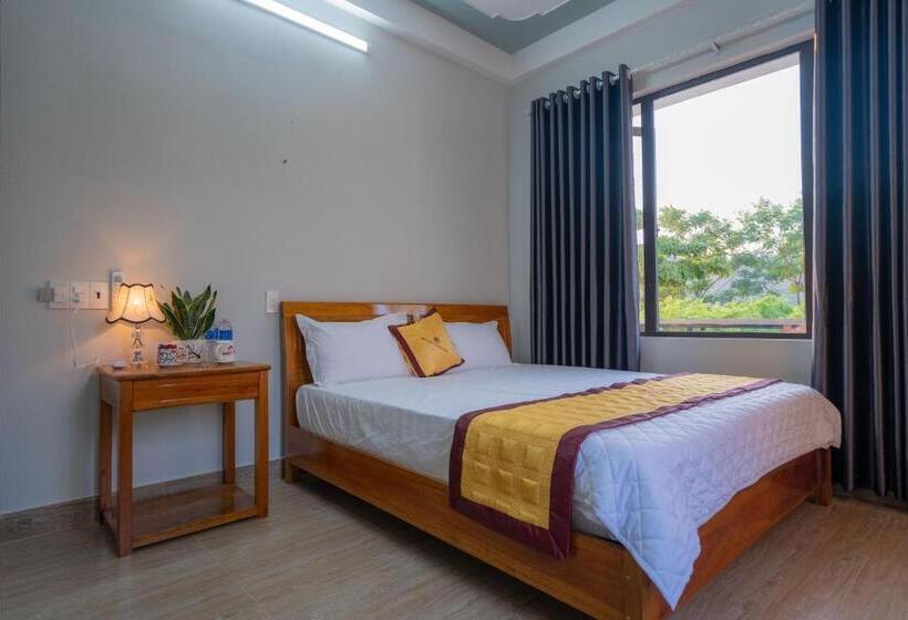 هتل Fami Homestay