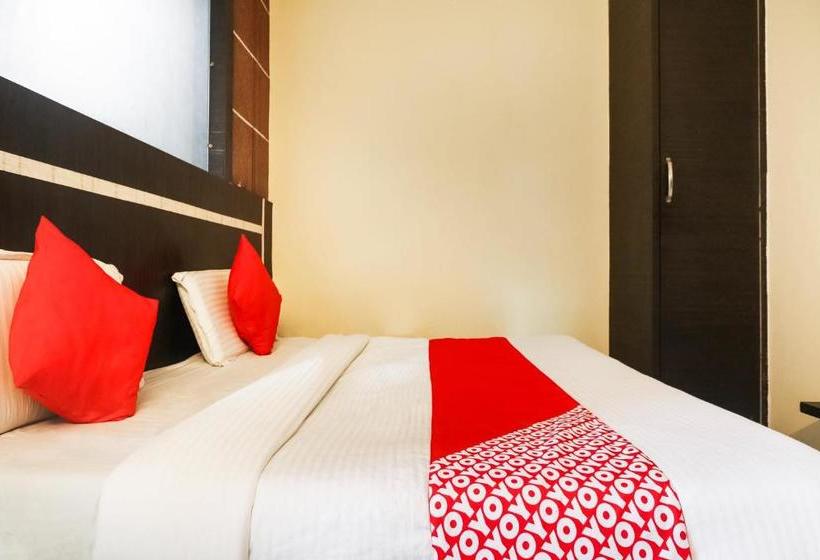 בית מלון כפרי Oyo 7297 Grand Inn