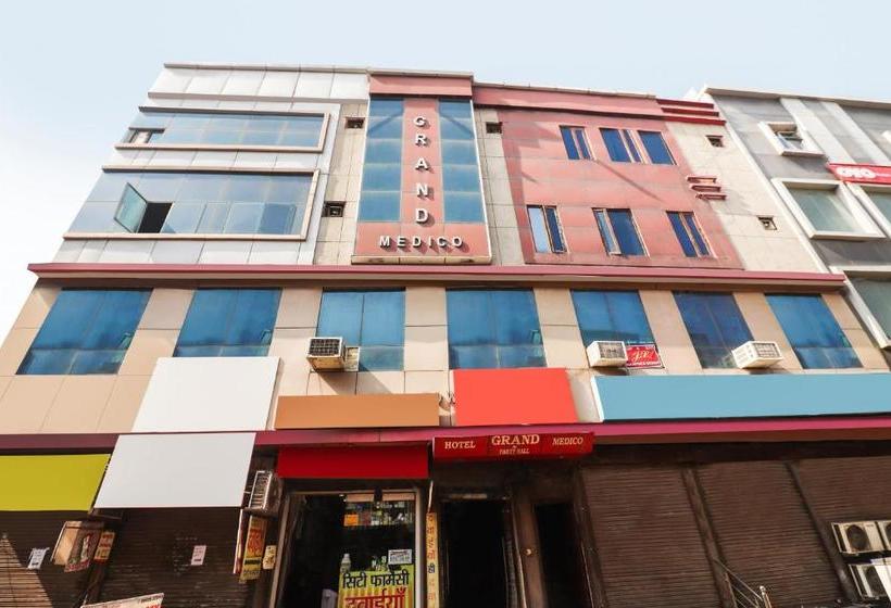 בית מלון כפרי Oyo 7297 Grand Inn