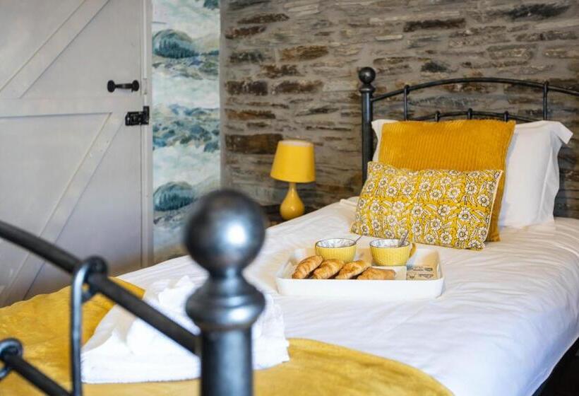 Отель The Olde Malthouse Inn