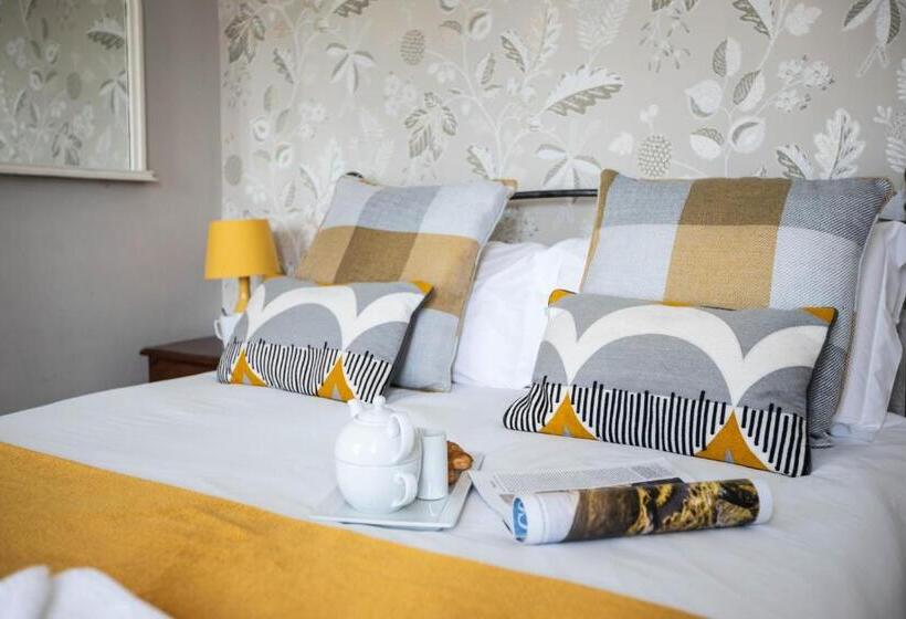 Отель The Olde Malthouse Inn