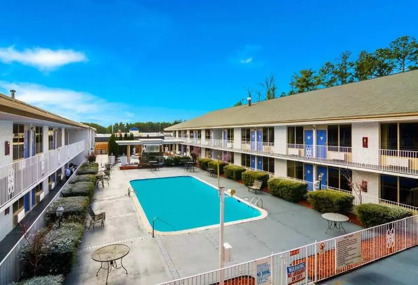 هتل Studio 6 Lagrange