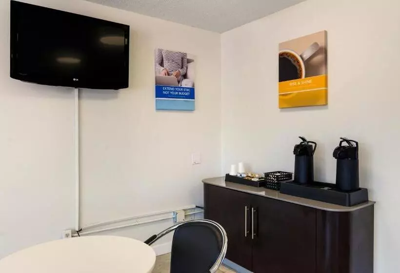 هتل Studio 6 Lagrange