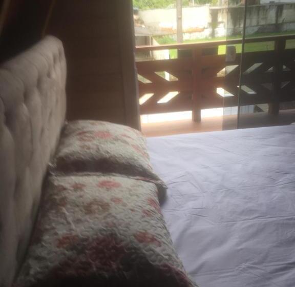 پانسیون Bangalôs Do Parque