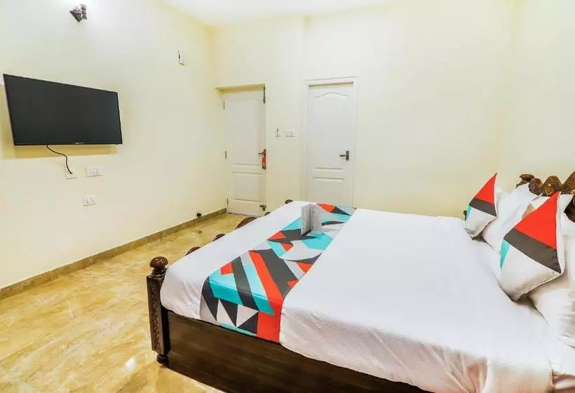 Hotelli Fabexpress Royal Hideway Resort