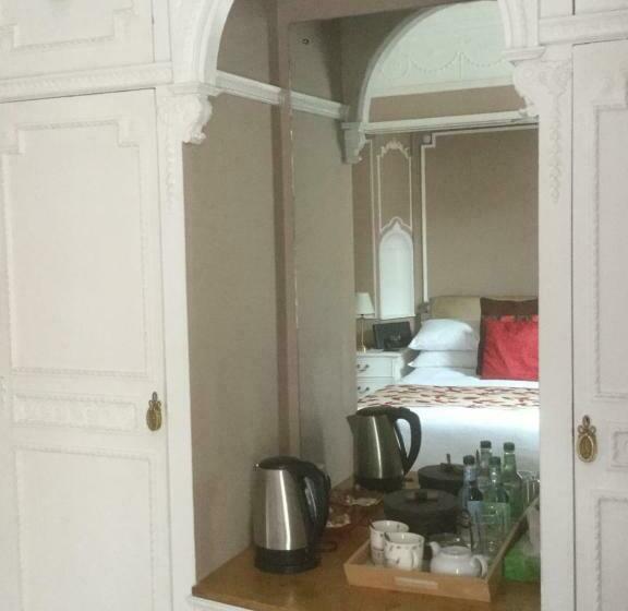 فندق The Town House