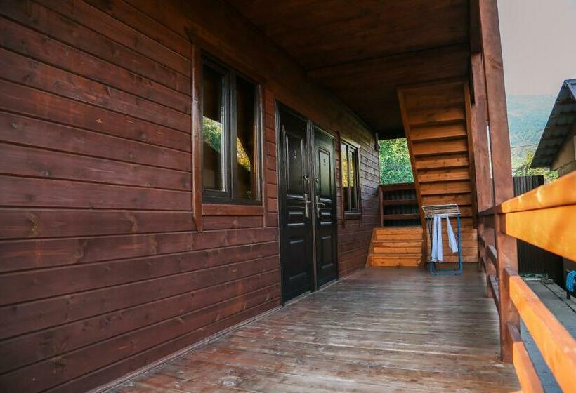 پانسیون Guest House Alamys