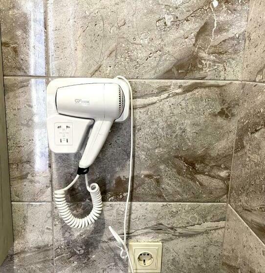 پانسیون Guest House On Sosnalieva 12