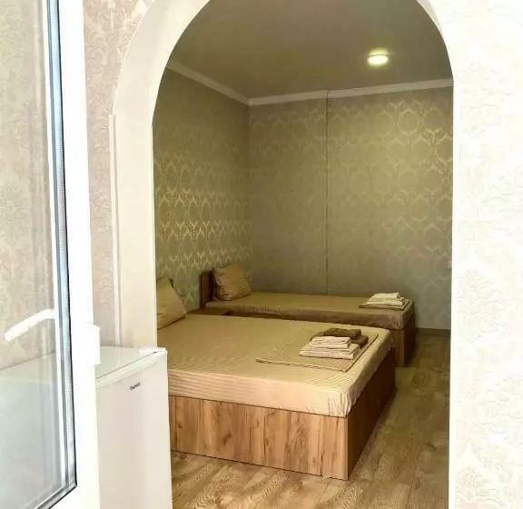 پانسیون Guest House On Sosnalieva 12