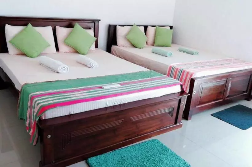 پانسیون Reshani Guest House