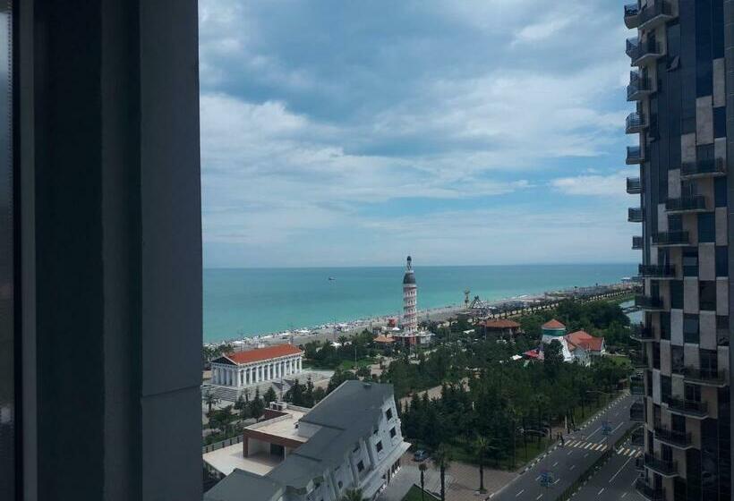 Aparthotel In Orbi Sea Towers