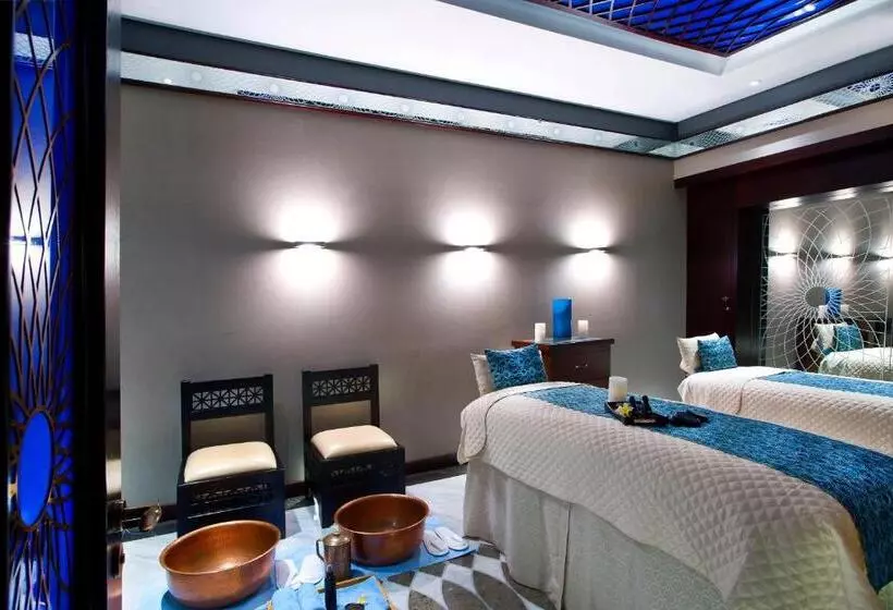 Bab Al Qasr Residence