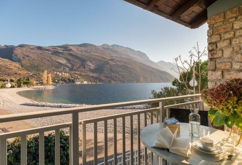 Casa Toblini Al Lago On The Beach