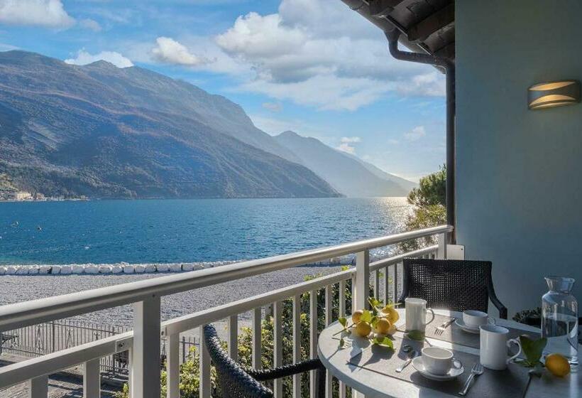 Casa Toblini Al Lago On The Beach