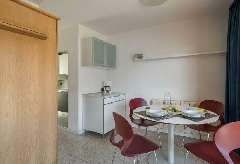 Casa Toblini Al Lago On The Beach