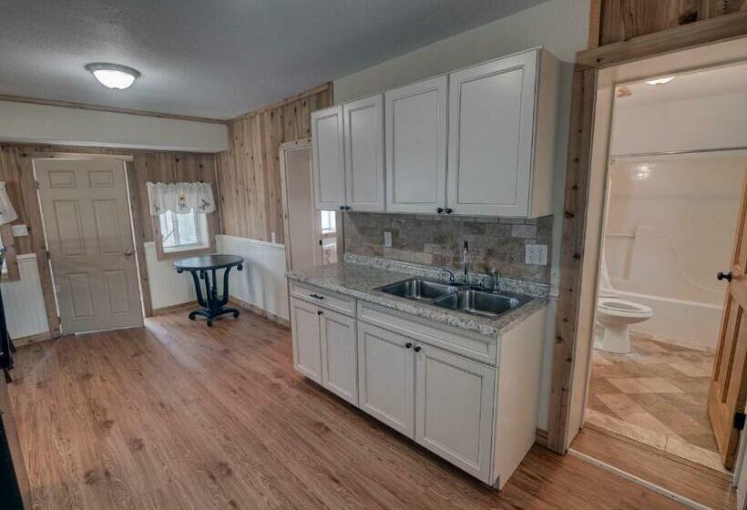 Outer Banks Motel   Village Accommodations