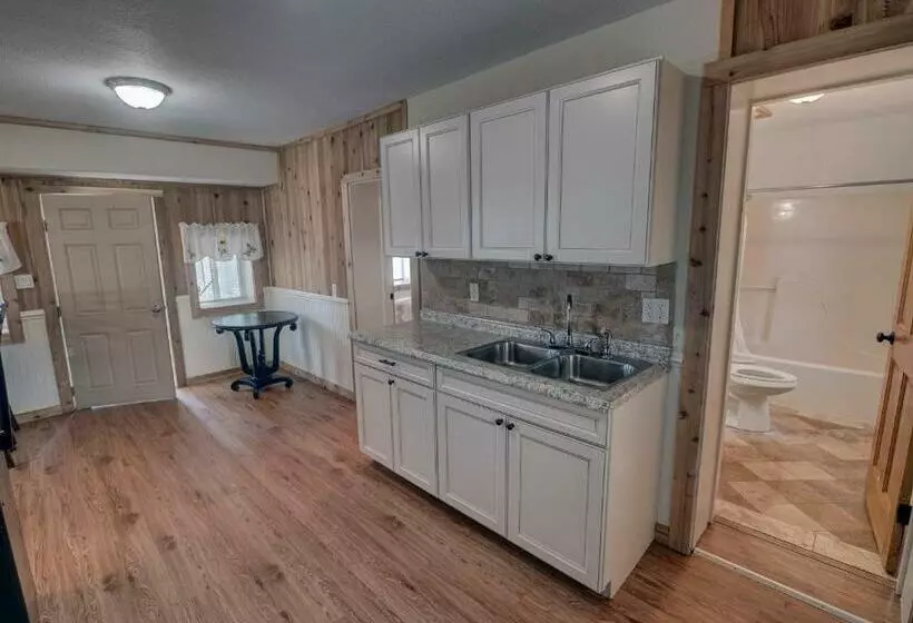 Outer Banks Motel   Village Accommodations