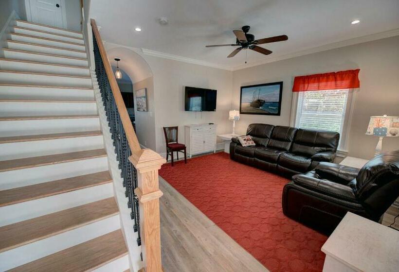 Outer Banks Motel   Village Accommodations