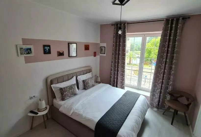 ペンション Funky Guest House & Adventures