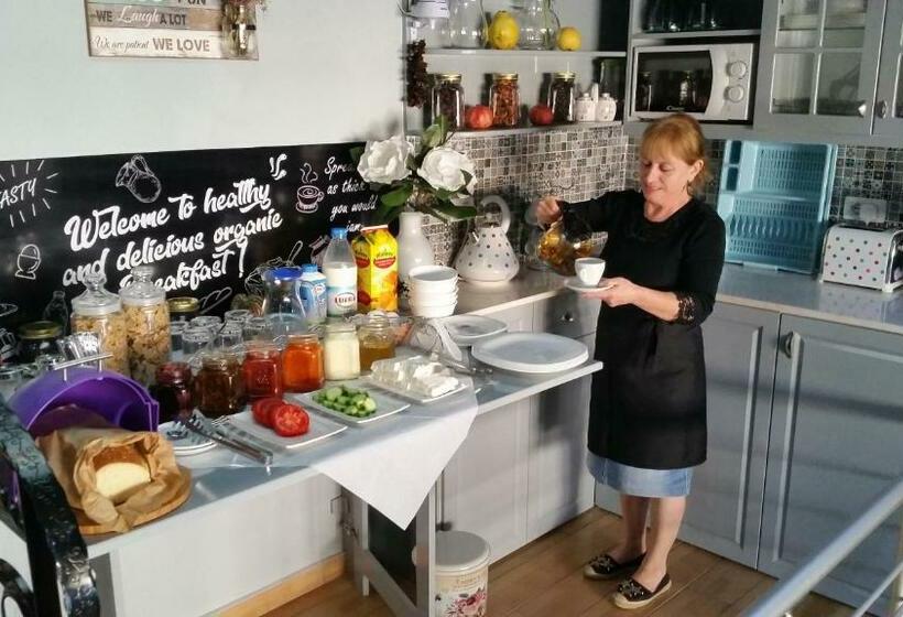 پانسیون Funky Guest House & Adventures