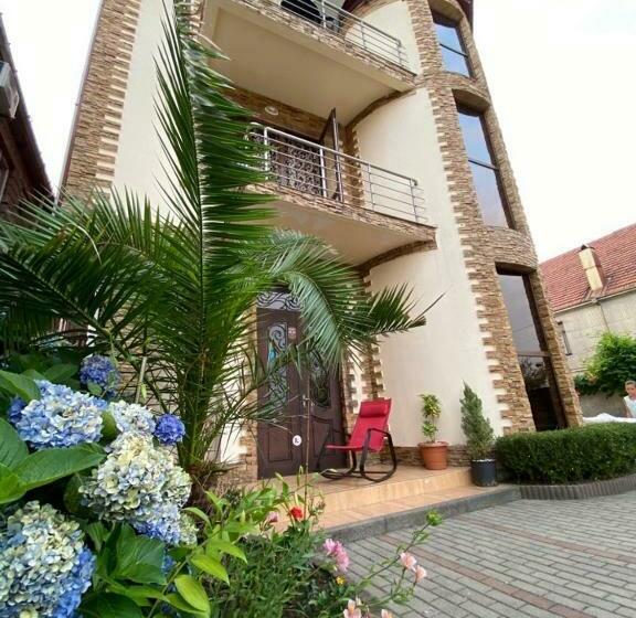 پانسیون Guest House Kobuleti