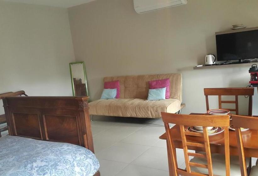 펜션 Guesthouse Curacao