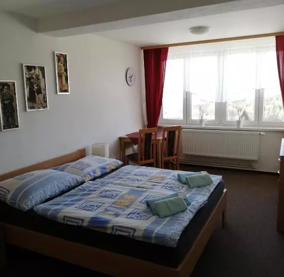 Majatalo Penzion Panorama Janovičky